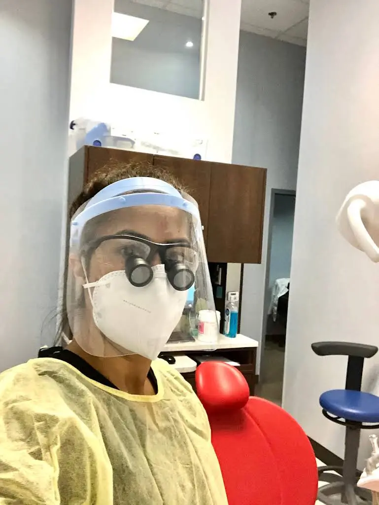Uptown Dentistry at Lake