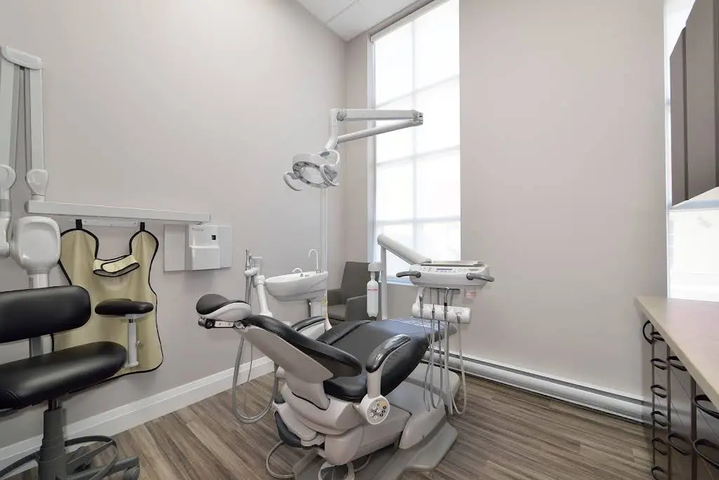 DAWSON DENTAL CENTRE-KING CITY
