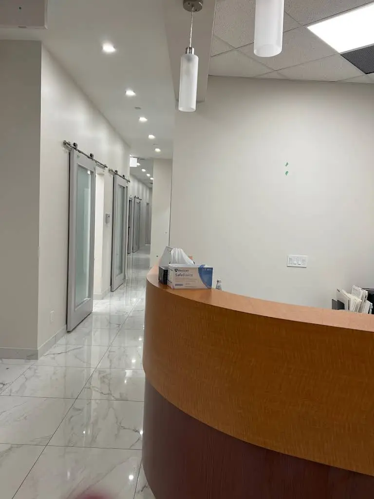 Maple Vaughan Dental