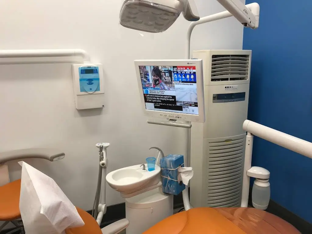 Vibrant Square Dental