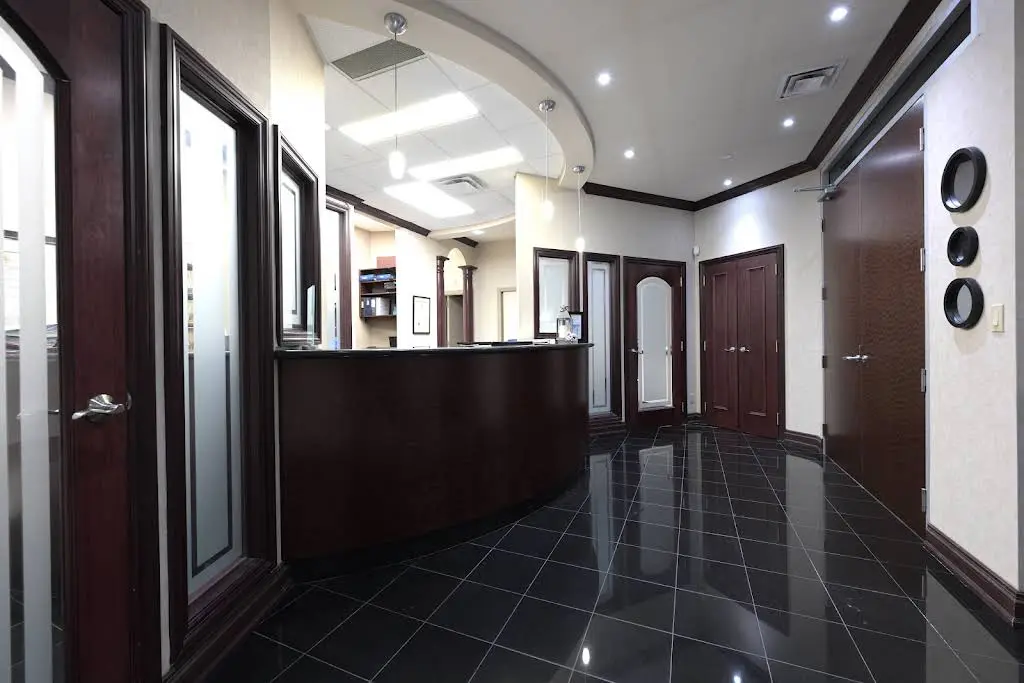 BL Dentistry: Dr. Beata Luboinski & Dr. Scott Macpherson