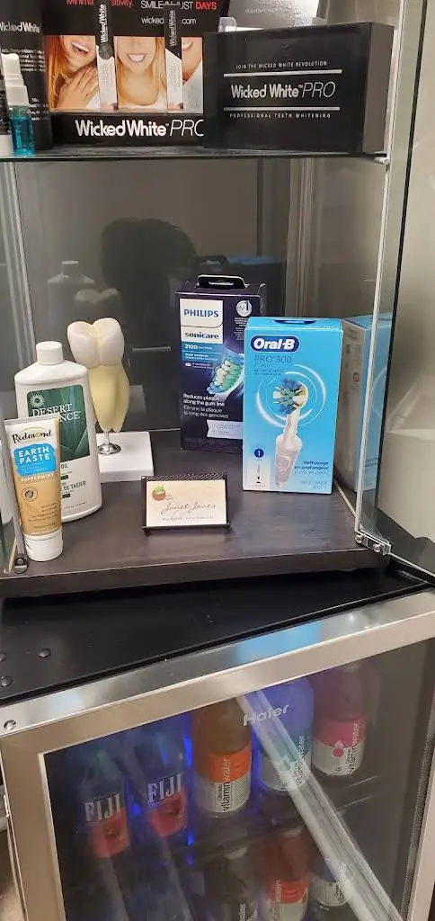 Natural Smiles Dental Hygiene
