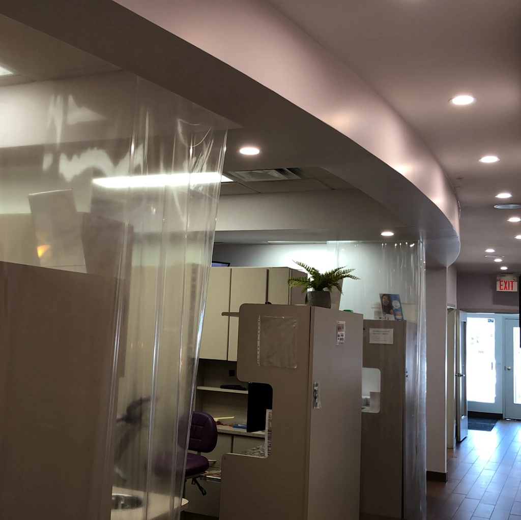 Queen's Plate Dental