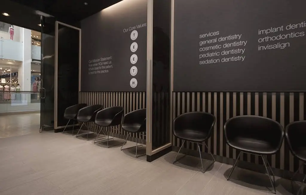Studio Dental @ Square One