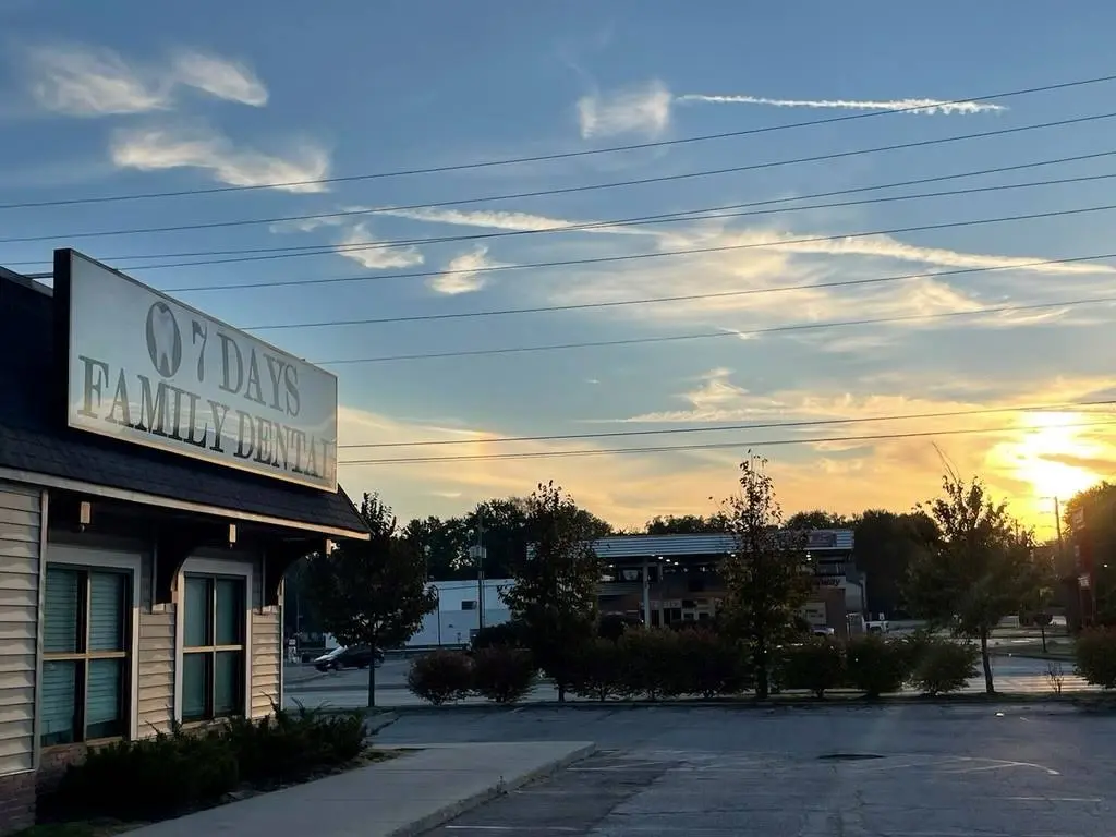 7 Days Family Dental - Keystone