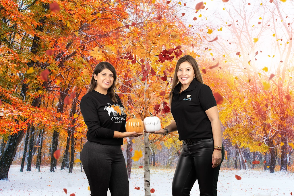 Sonrisas Family Dental