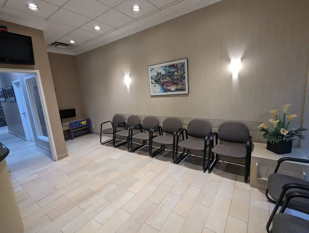 Applewood Hills Dental Centre