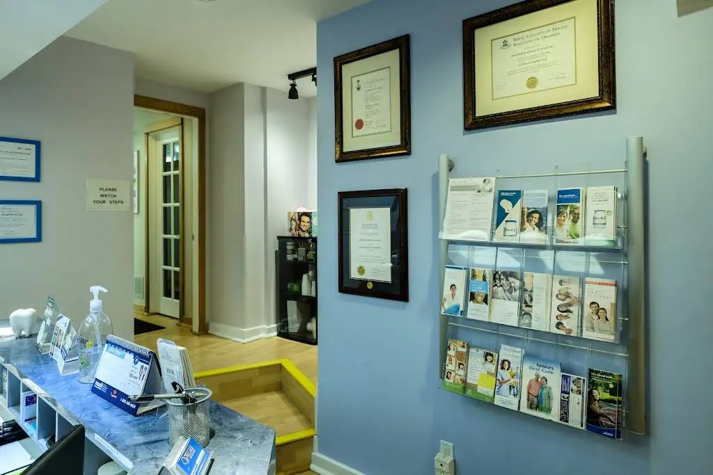 Richmond Hill Village Dental