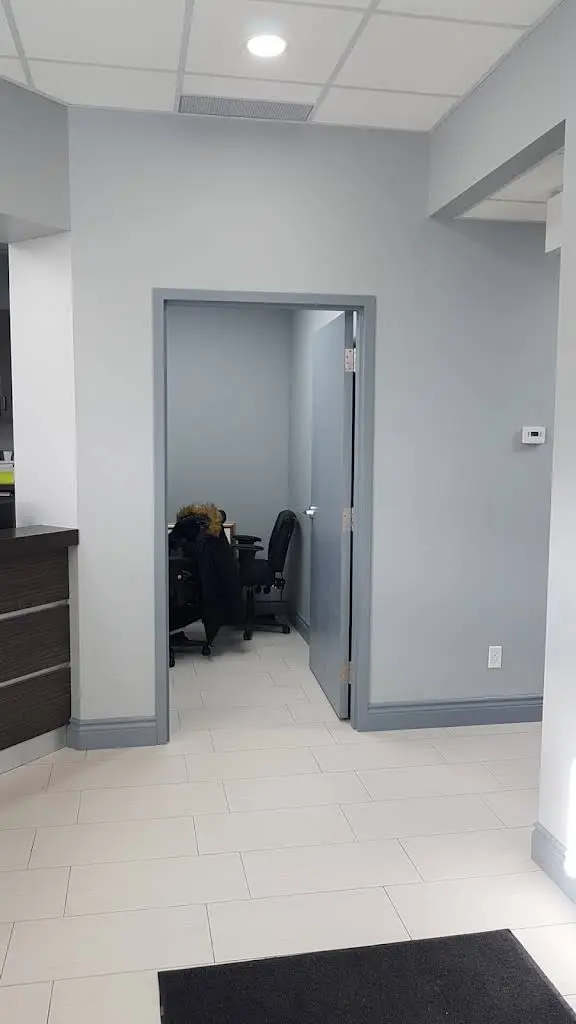 Bathurst-Steeles Dental Centre