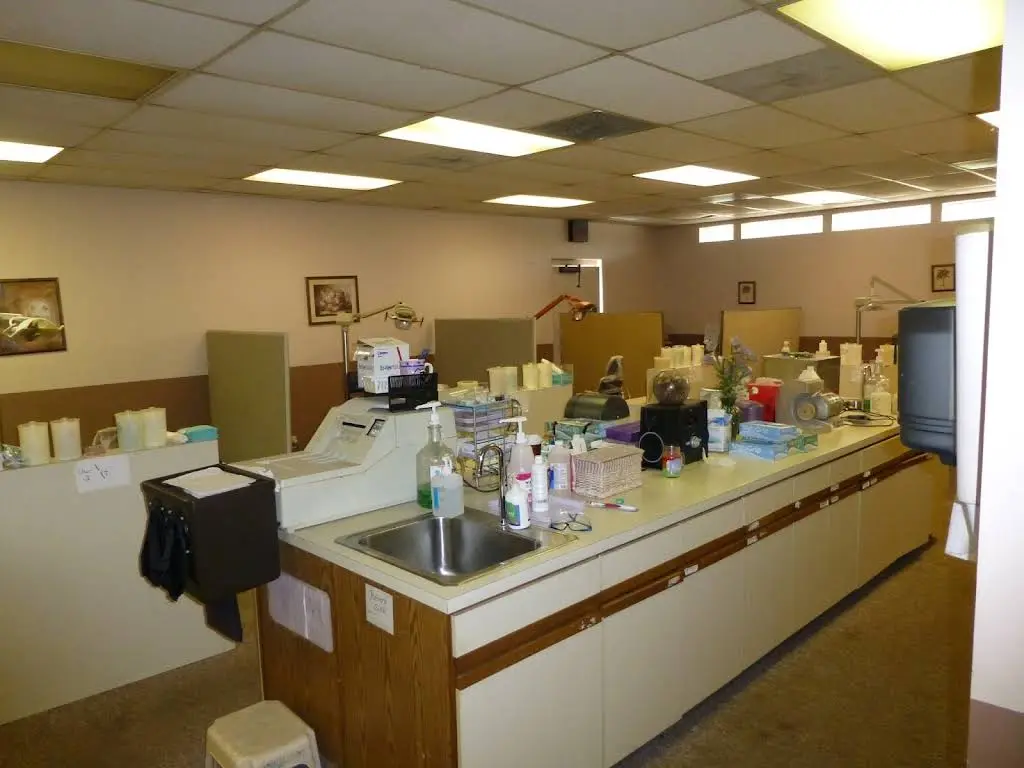 Donald F Bowen DDS & Associates Inc