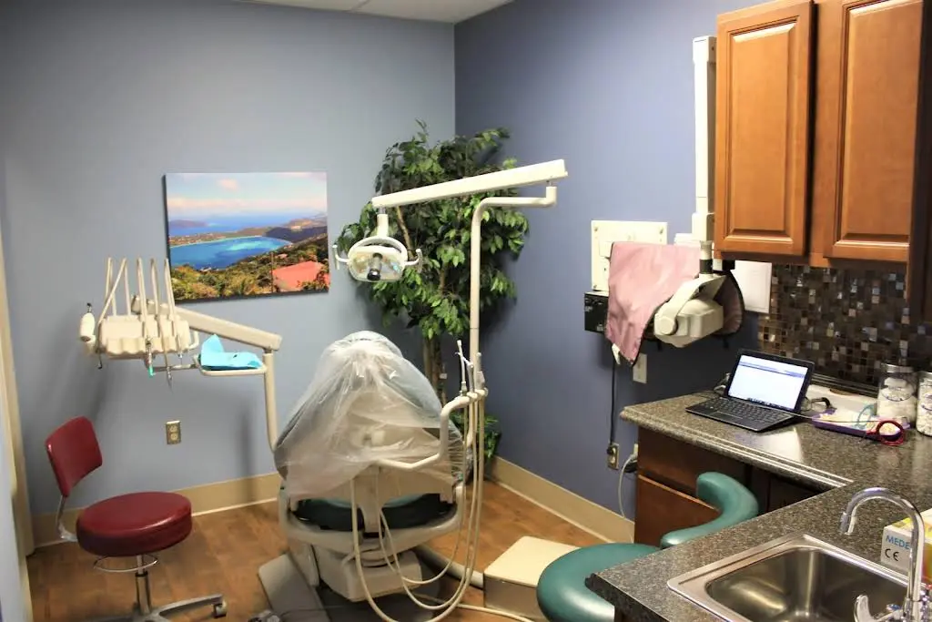 The Smile Method - Professional dental clinic exterior with modern facilities