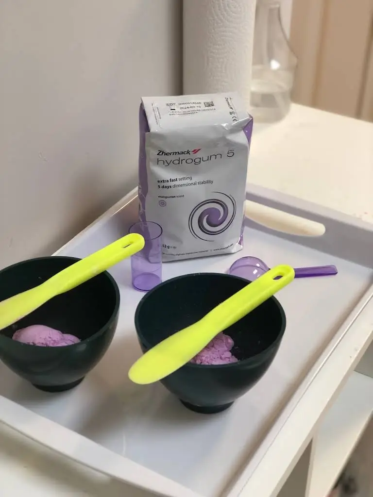 Saberton Denture & Implant