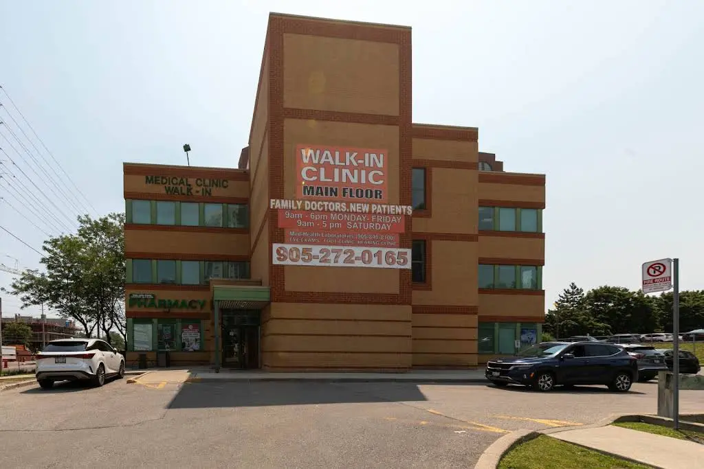 Monarch Dentistry - Professional dental clinic exterior with modern facilities