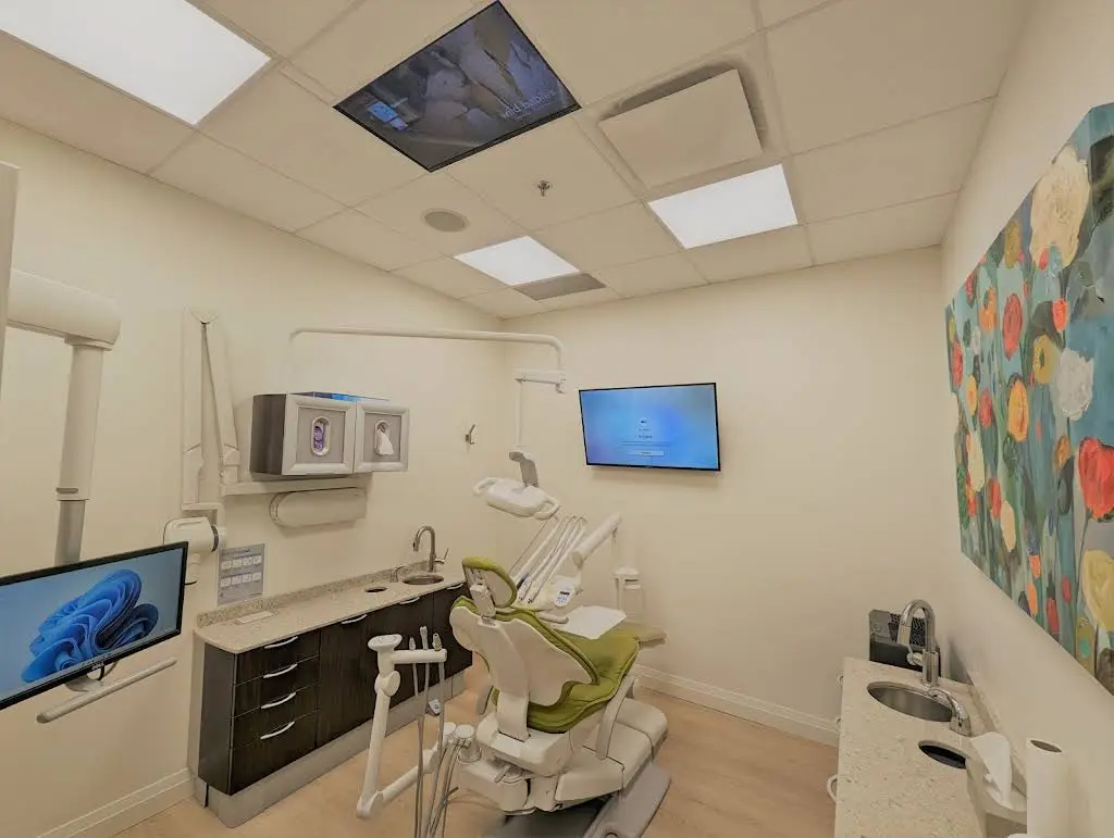 SmileVille Dentistry - Oakville