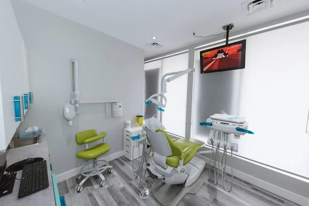Fieldgate Dental - Professional dental clinic exterior with modern facilities