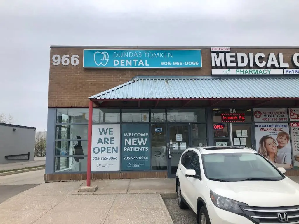 Dundas Tomken Dental