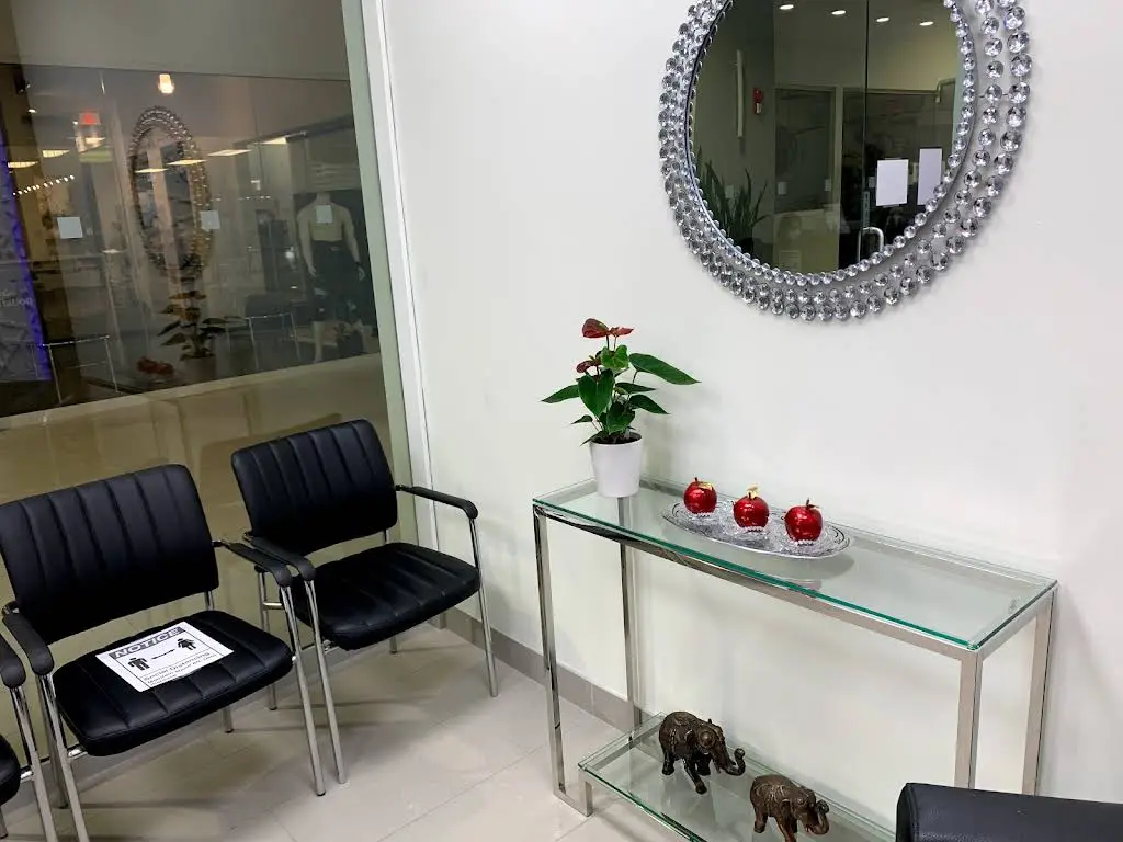 Diamond Dental Champagne