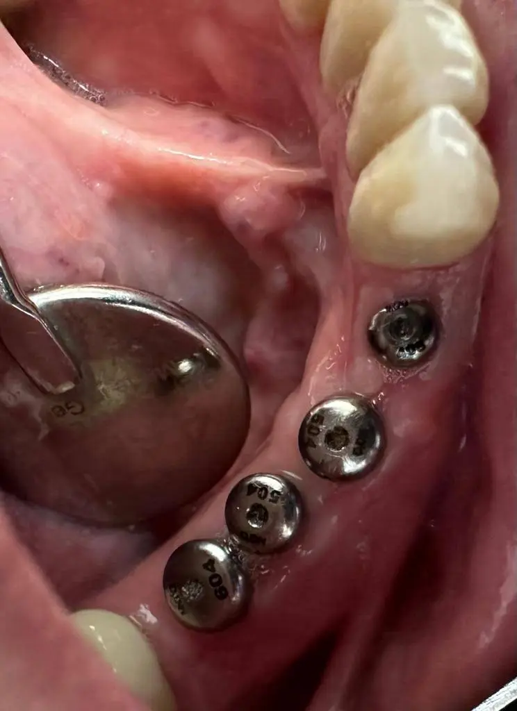 6006 Yonge Dental