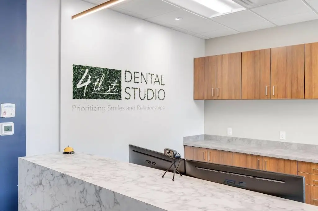 4th St Dental Studio