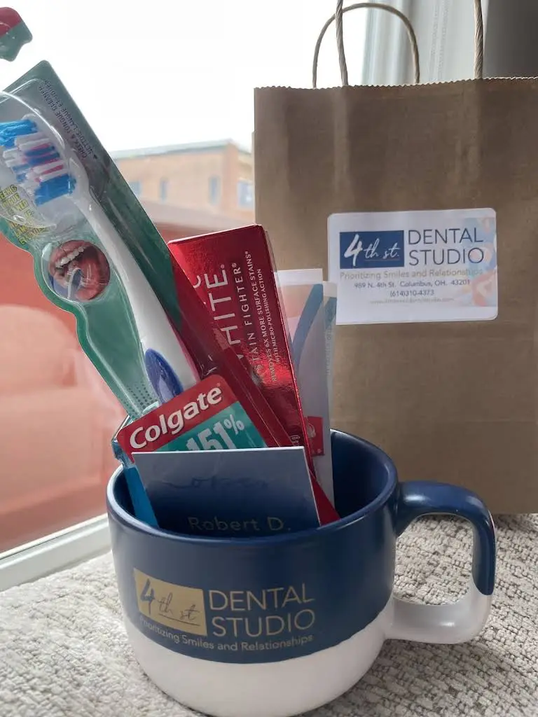 4th St Dental Studio