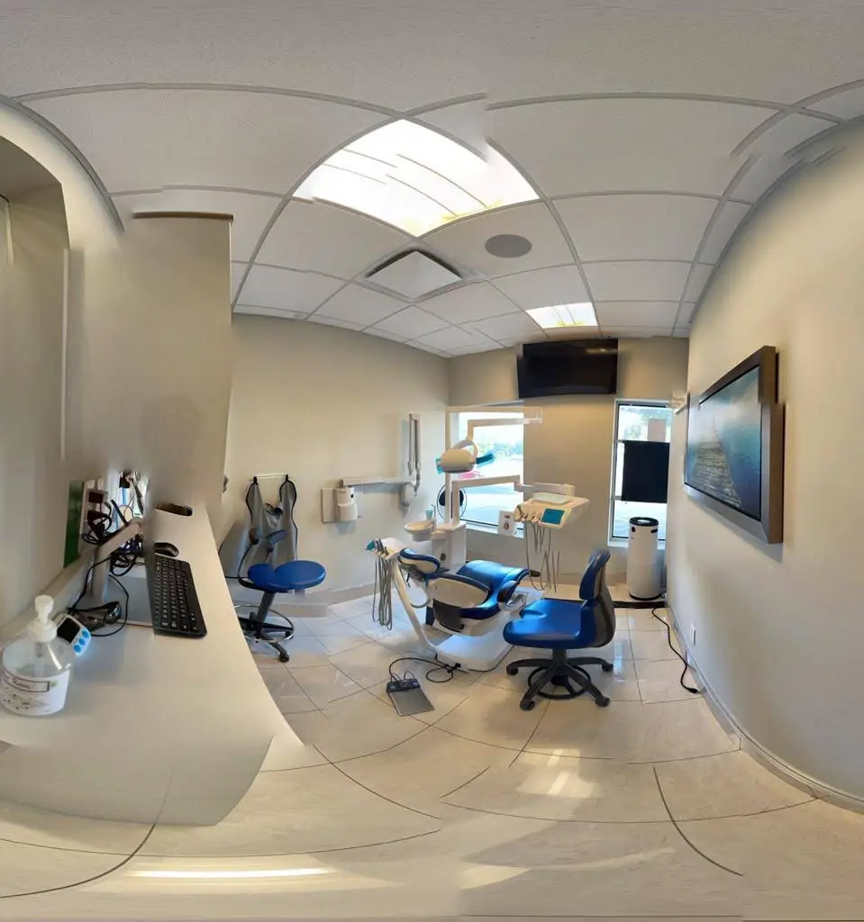 Dr. Saima Shora Dentistry - Professional dental clinic exterior with modern facilities