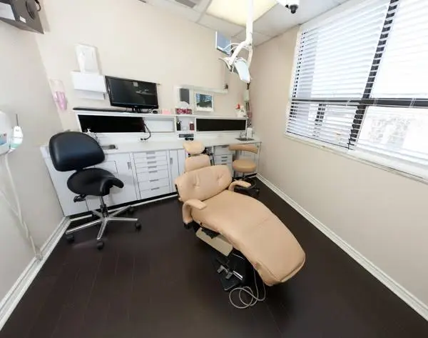 Erindale Village Dental - Professional dental clinic exterior with modern facilities