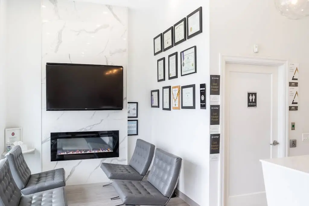 North Queen Dental