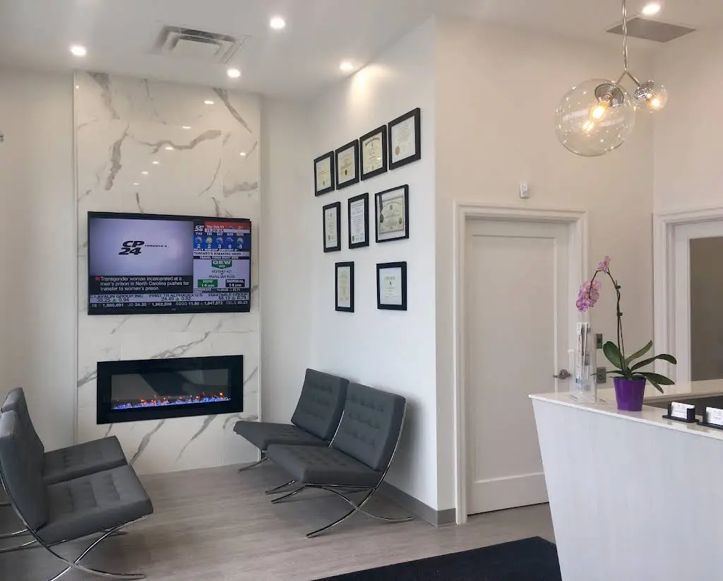 North Queen Dental
