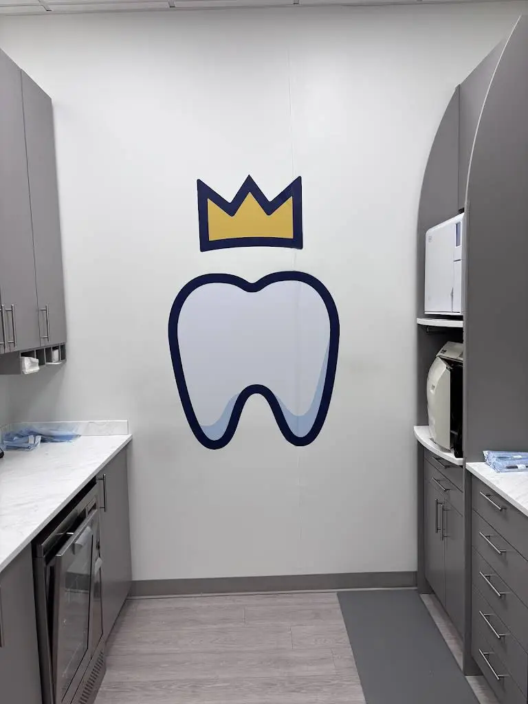 North Queen Dental