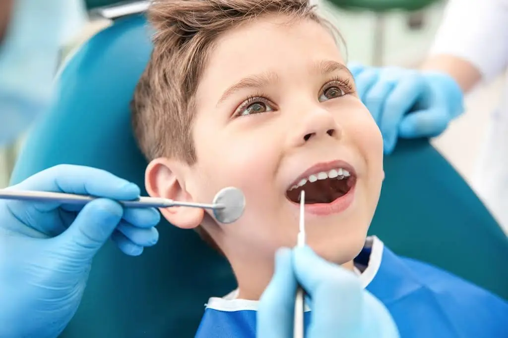 Stonebrook Dental | Dr. Nubia Díaz | Family Dentist - Professional dental clinic exterior with modern facilities