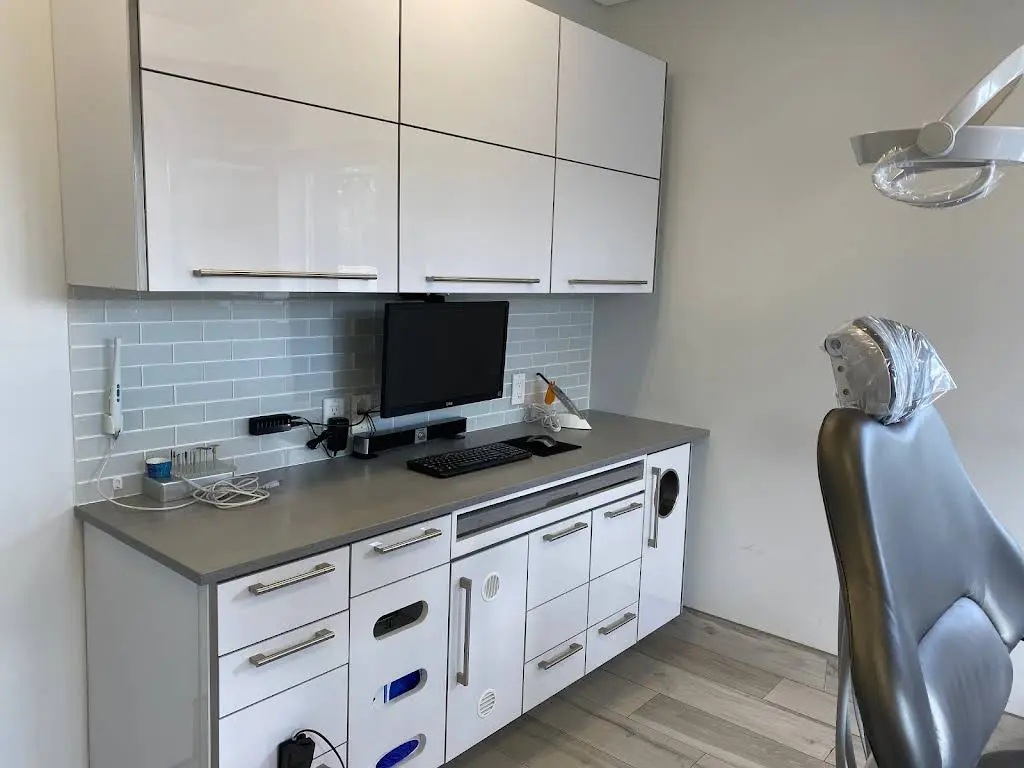 Lawrence West Dental