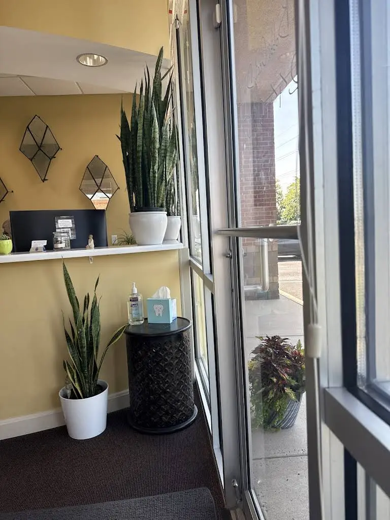 Right Touch Dental Center