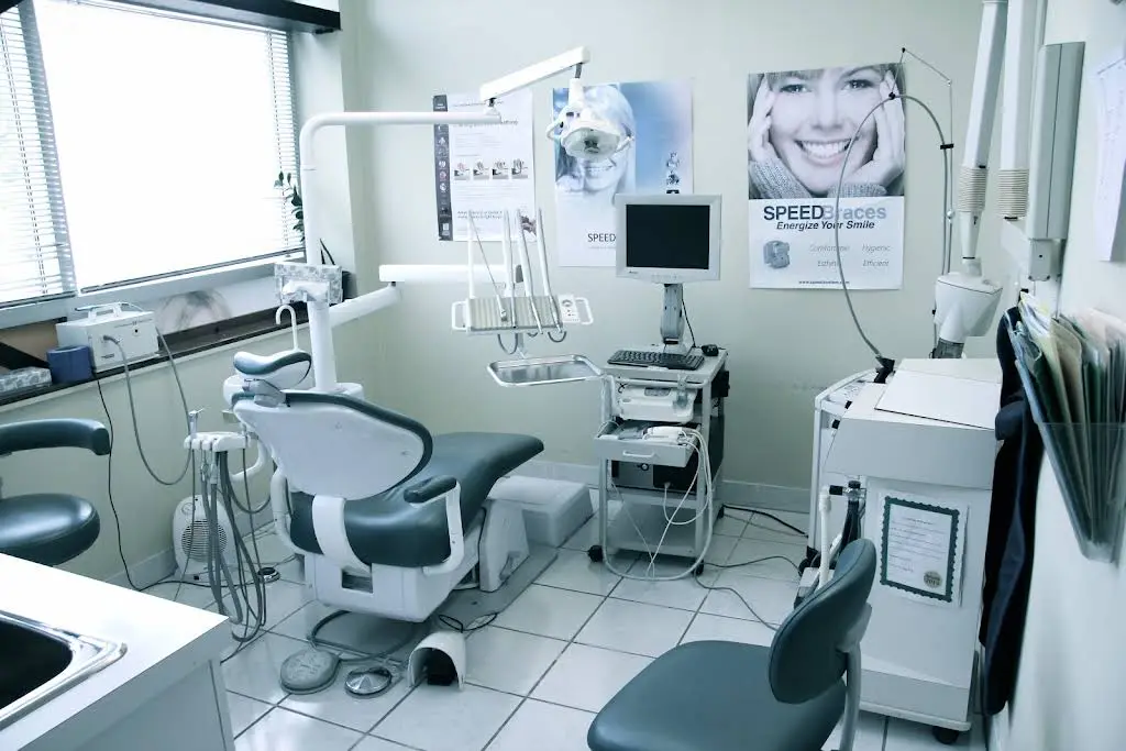ISmile Dental - Professional dental clinic exterior with modern facilities