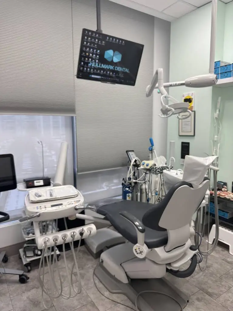 Hullmark Dental