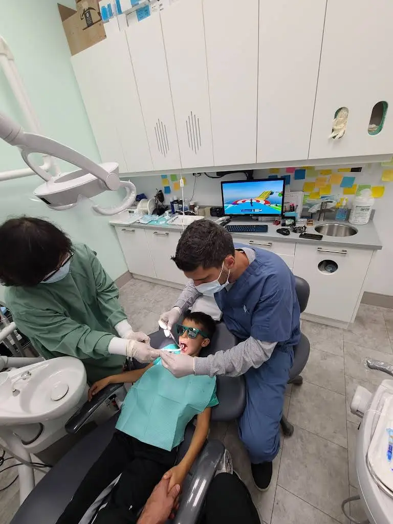 Hullmark Dental