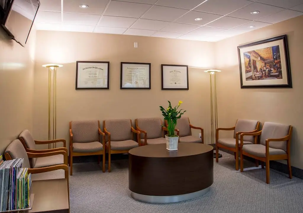 Lee Dental Associates