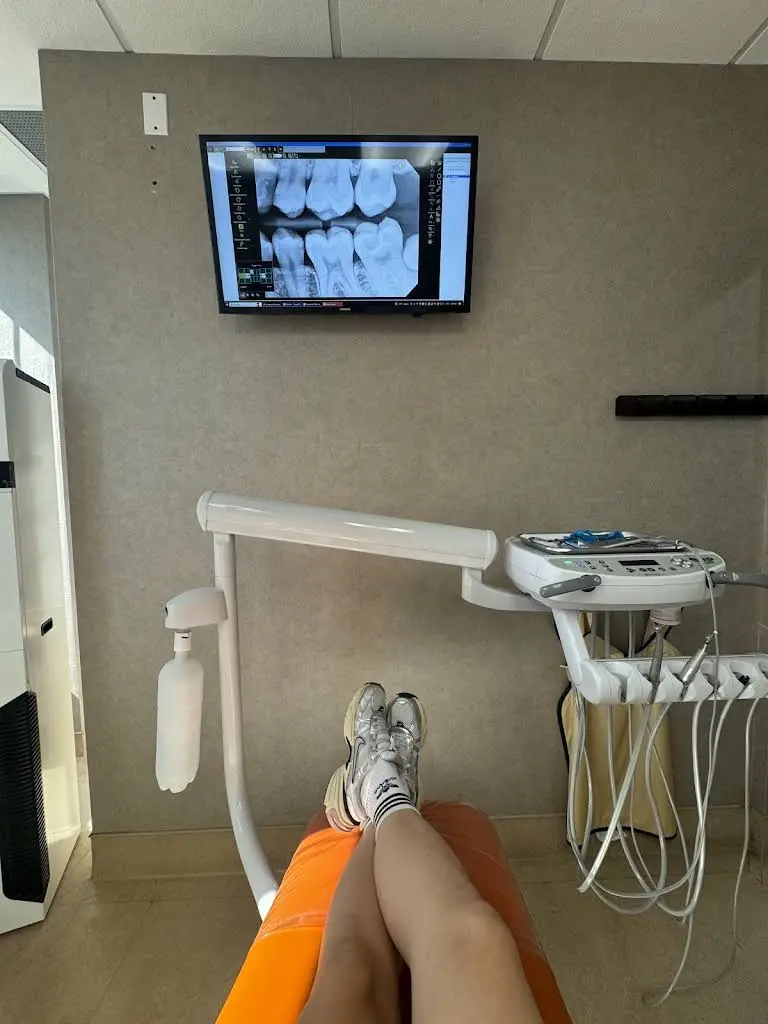 Dr. Yuri Kostyrko - Family Dentistry
