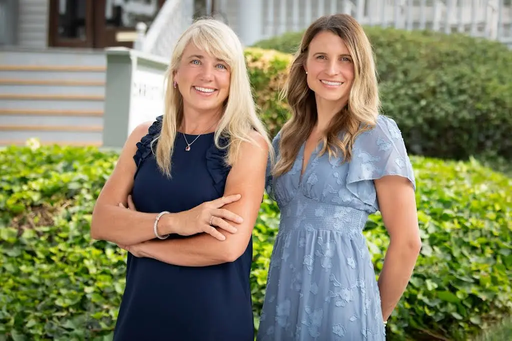 Dr. Lindsay K. Brown, DDS / Hyde Park Dentist