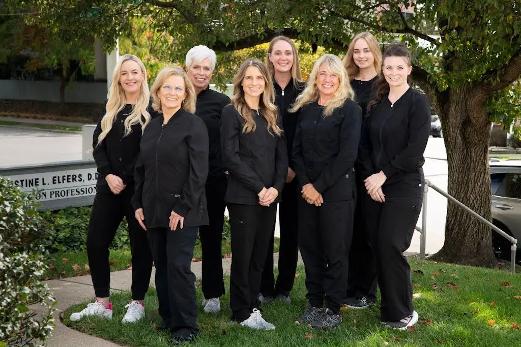 Dr. Lindsay K. Brown, DDS / Hyde Park Dentist