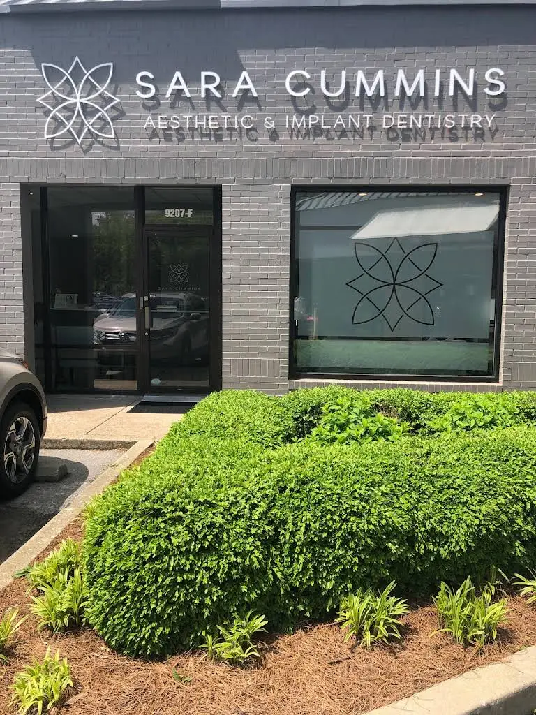 Sara Cummins Aesthetic & Implant Dentistry