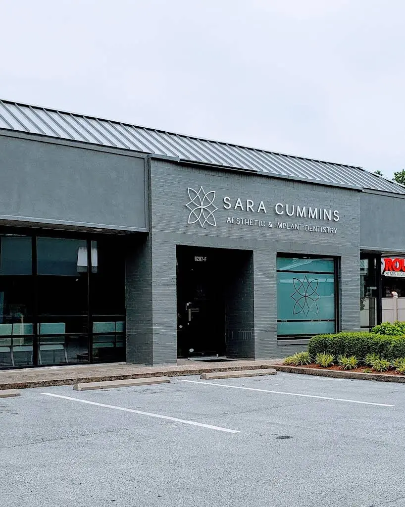 Sara Cummins Aesthetic & Implant Dentistry