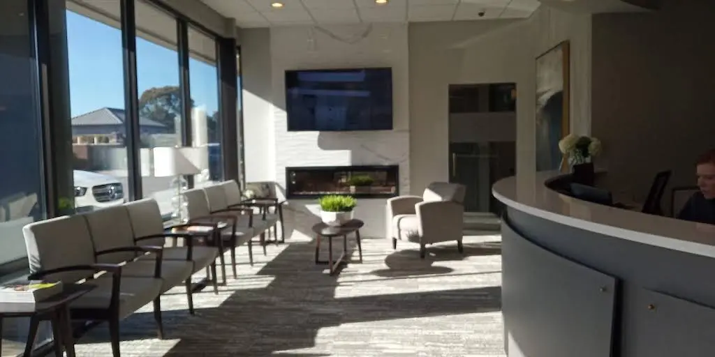 Sara Cummins Aesthetic & Implant Dentistry