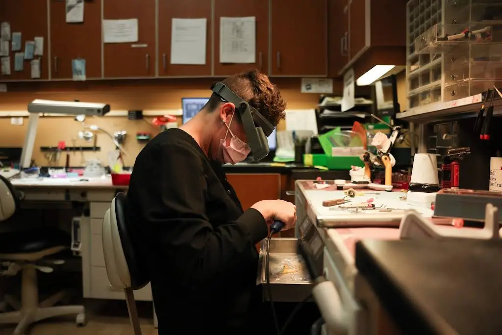 The Center For Aesthetic & Implant Dentistry