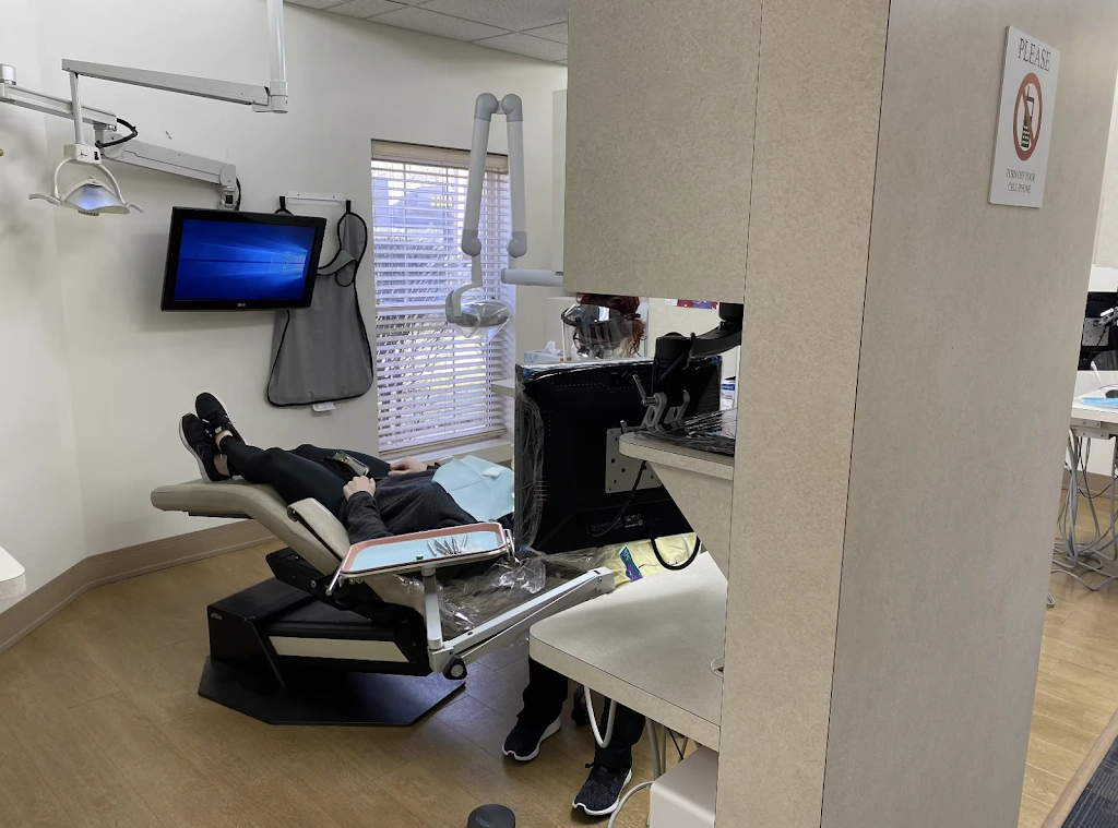 Gold Family Dental: Matthew Gold, DDS
