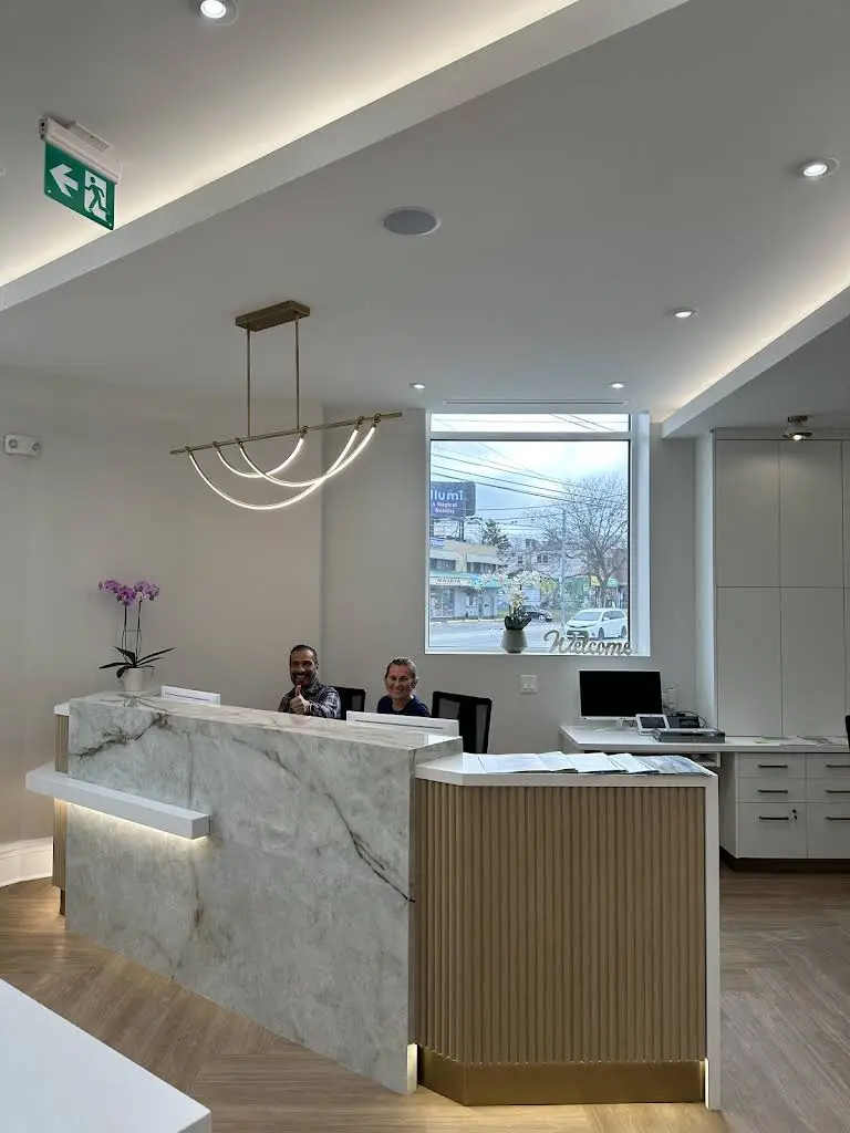 Lakeside Dentists