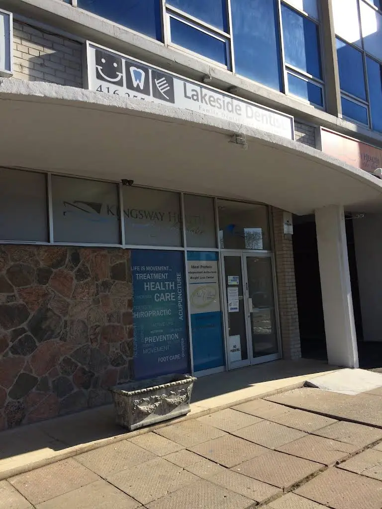Lakeside Dentists