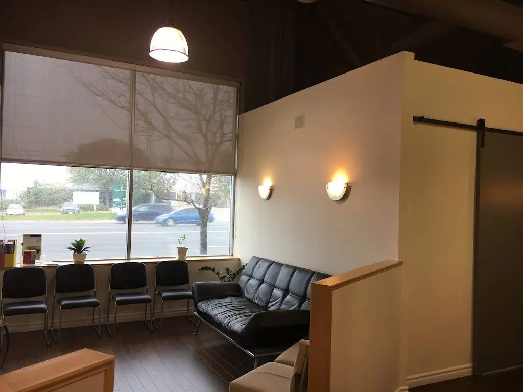 Woodbine-Steeles Dental Clinic