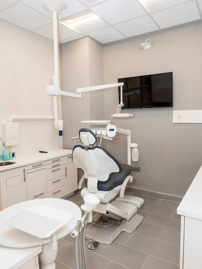 Capitol Dentistry - Midtown Toronto