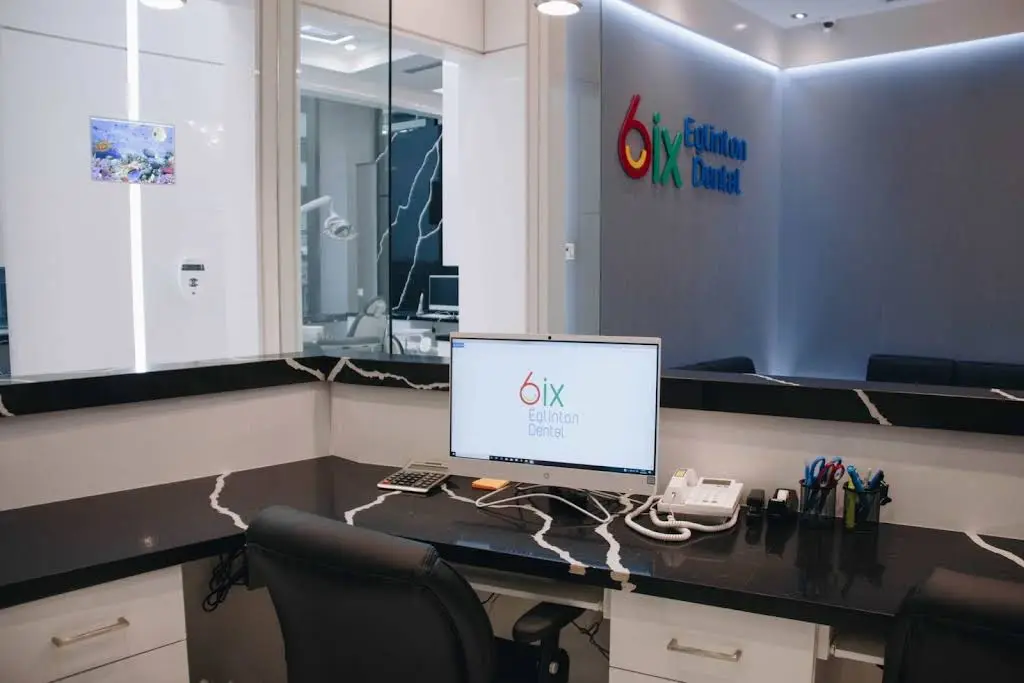 6ix Eglinton Dental