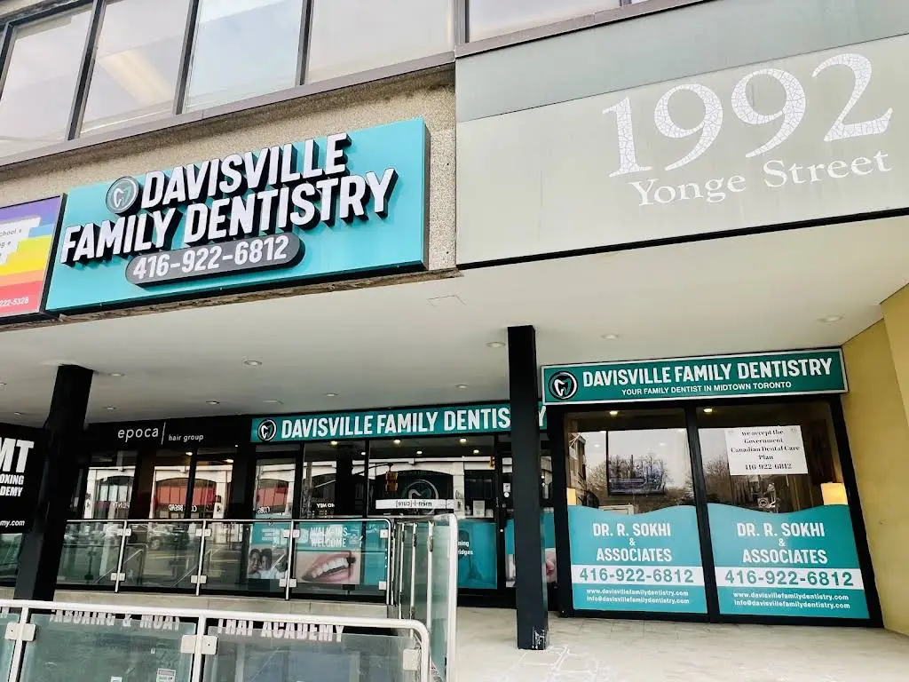 Davisville Family Dentistry - Dr. Raman Sokhi - Professional dental clinic exterior with modern facilities